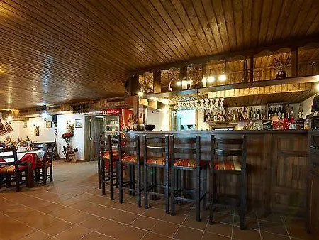 Complex Staro Bardo Žeravna